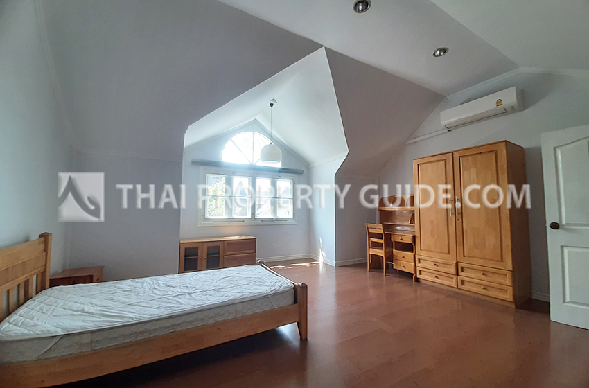 Townhouse in Sukhumvit 
